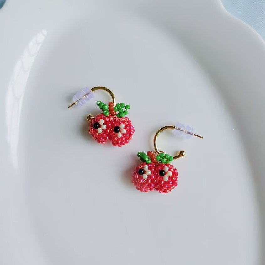 Handmade red apple stud earrings丨Verhalo Custom Jewelry