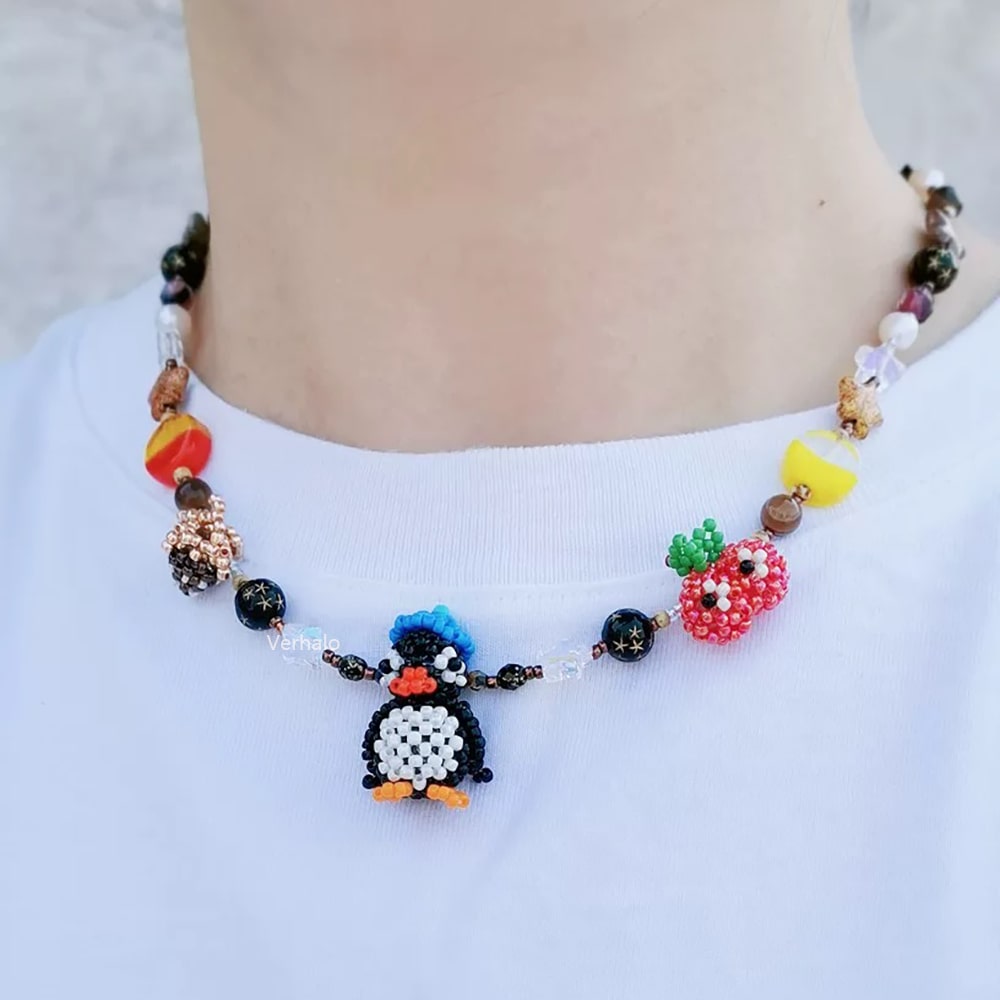 Handmade Festive Penguin Necklace丨Verhalo Custom Jewelry