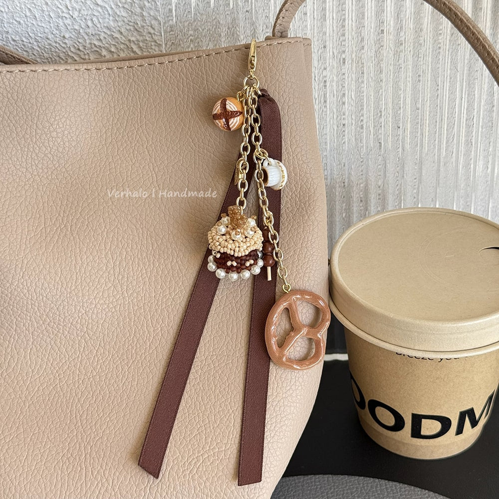 Handmade Chocolate Cake Bag Charm丨Verhalo Jewelry